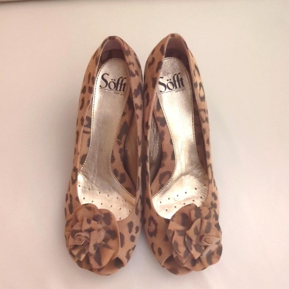 Soft Brand peep toe pumps.
